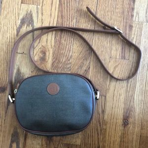 Vintage Fendi crossbody with adjustable strap